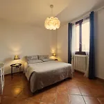 Yawhome Bed & Breakfast *