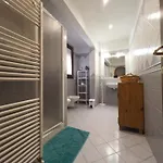 Yawhome Bed & Breakfast *