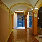 Yawhome Bed & Breakfast *