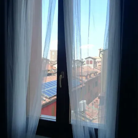 Yawhome Bologna
