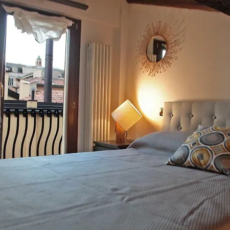 Bed & Breakfast Yawhome *